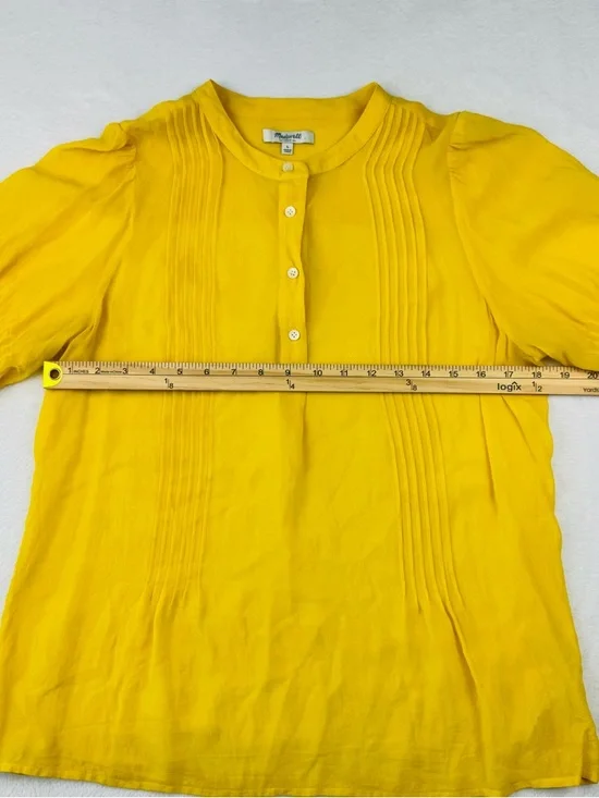 Madewell pintucked blouse. Short, pleated sleeves. 100% Silk. Women’s size L. - Picture 2 of 10